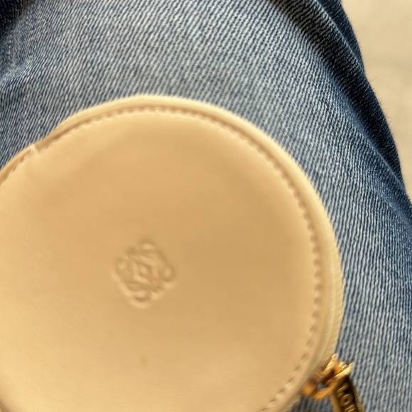 Loewe off white zippered small coin purse EUC authentic - Picture 7 of 11